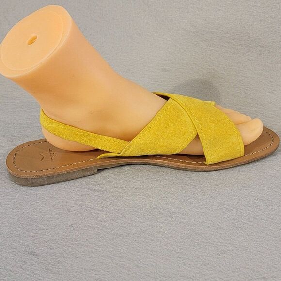 Marc Fisher MLRite Women 8.5 Flats Yellow Leather Cross-Band Ankle Strap Sandals - Picture 4 of 11